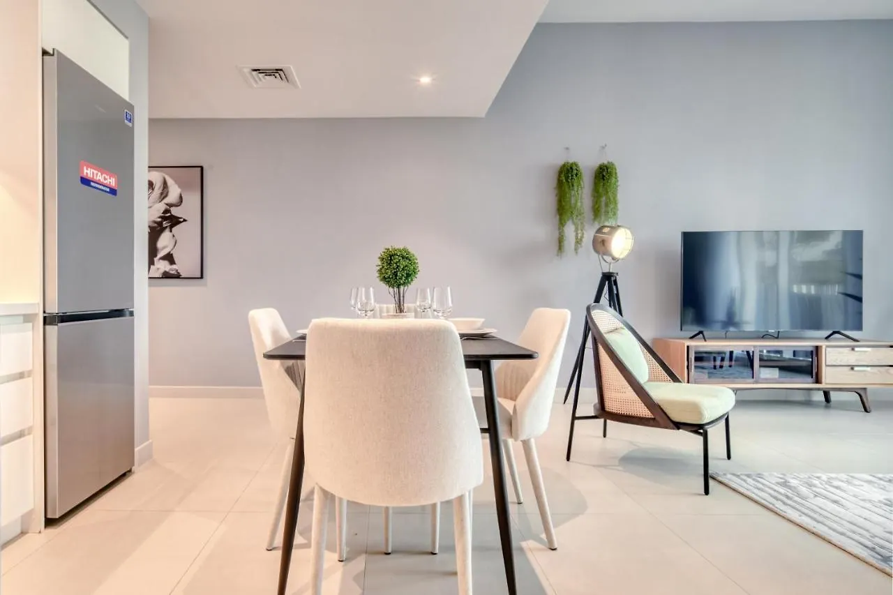 1 Bedroom In Creek Horizon Tower At Dubai Creek Harbour By Pk Holidays Apartment